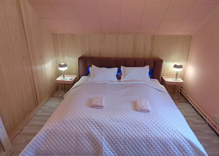 4B Stay - Best Budget Boutique Boardinghouse
